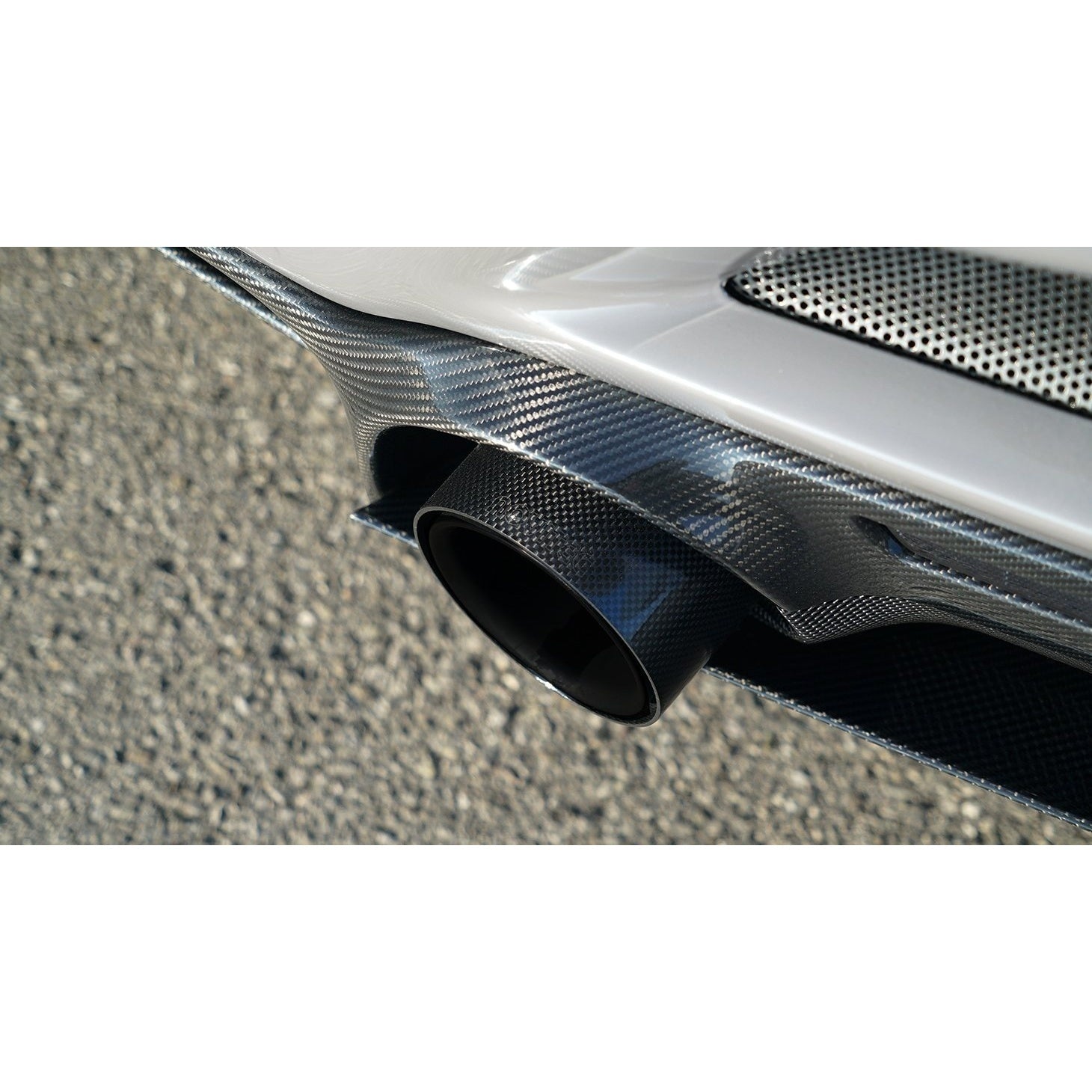 CARBON - STAINLESS STEEL TAILPIPES - installed view