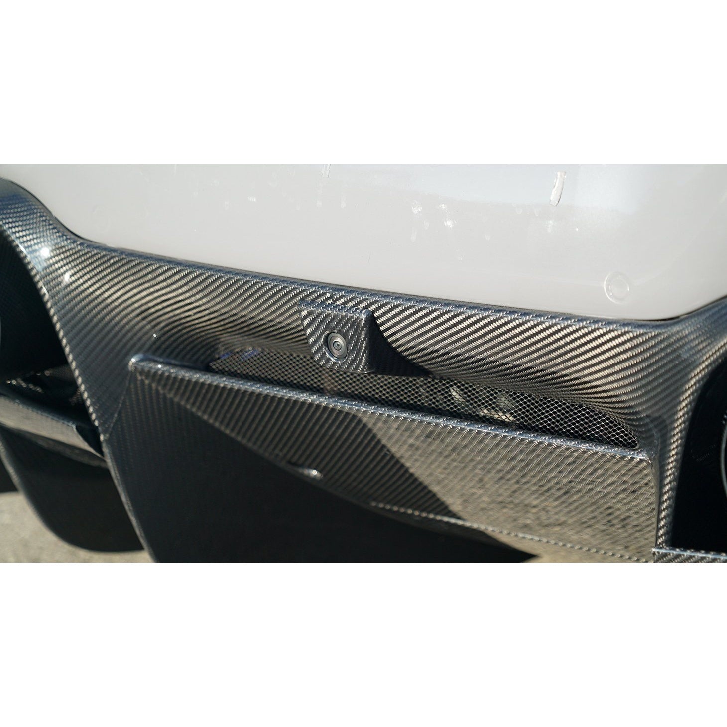 COVER REARVIEW-CAMERA - installed view
