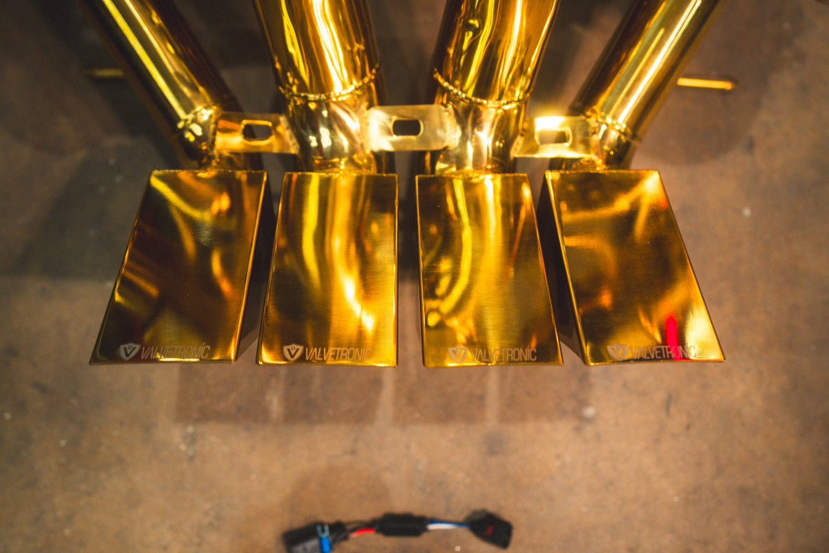 Valvetronic Designs - Lamborghini Aventador LP700 / S / SV Valved Sport Exhaust System - LAM.LP700.VSES.AG, LAM.LP700.VSES.TI, LAM.LP740.VSES.AG