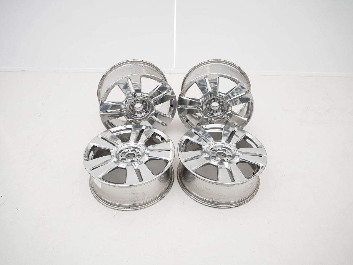 Rolls-Royce Cullinan 22" Wheel Set - 6884710 / 6878393 / 6884711 / 6878394 - Used