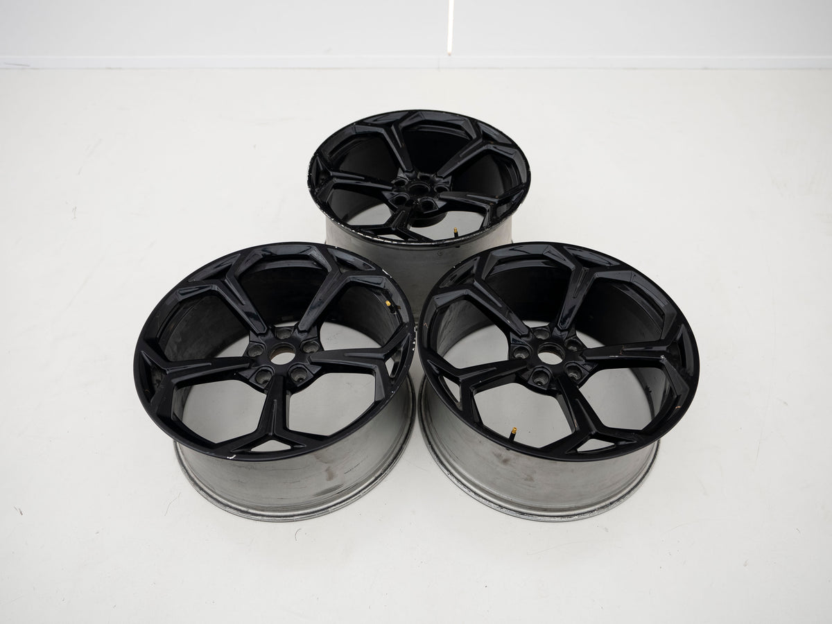 Lamborghini Urus 22" 3-Wheel Lot - 4ML601025K / 4ML601025M / 4ML601025N / 4ML601025L - Used