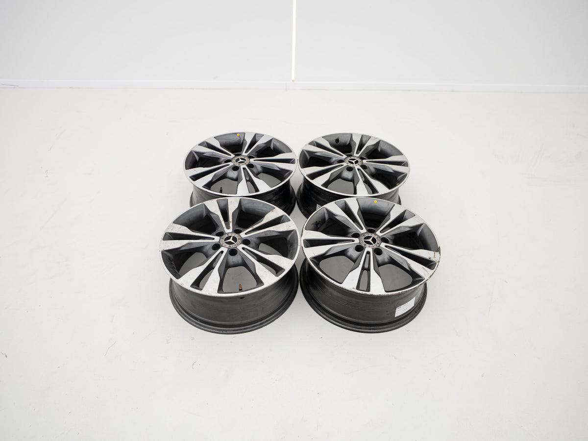 Mercedes-Benz V-Class / Vito 18" Wheel Set - A4474014400 - Used