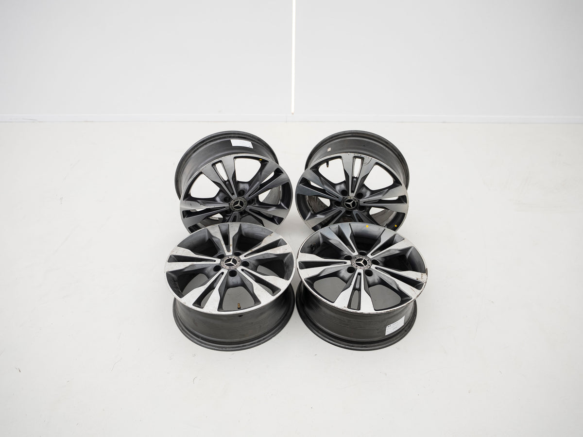 Mercedes-Benz V-Class / Vito 18" Wheel Set - A4474014400 - Used
