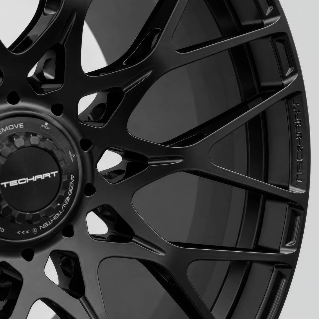 TECHART Formula IX Race wheel detail