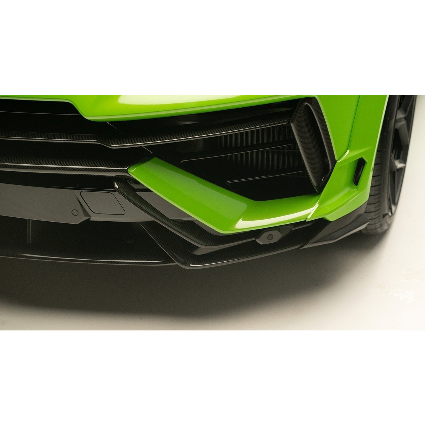 Front Lip Attachment - Lamborghini Urus Performante - L6 333 92 - Novitec
