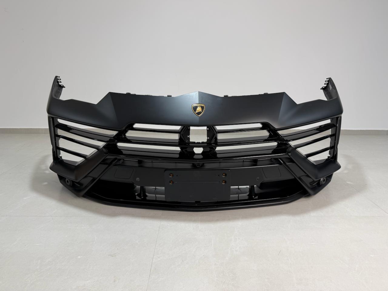 Lamborghini Urus Performante Front Bumper - Black Matte (Used) - photo 1