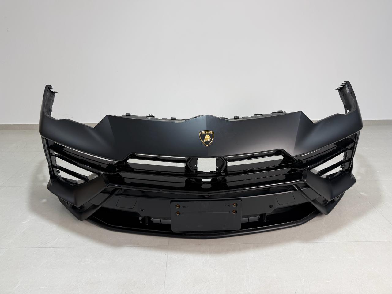 Lamborghini Urus Performante Front Bumper - Black Matte (Used) - photo 2