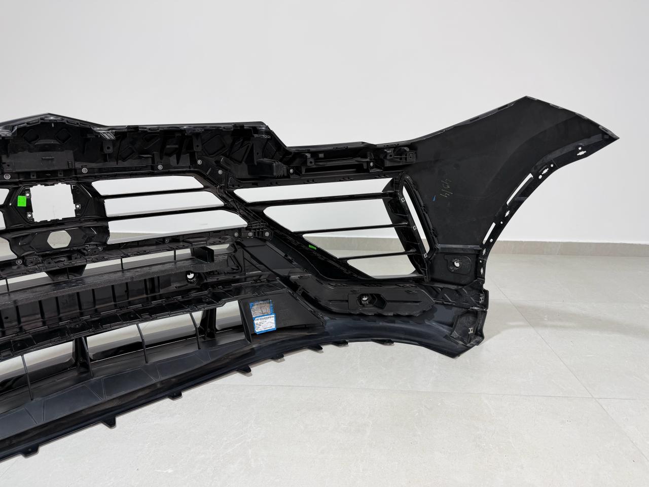 Lamborghini Urus Performante Front Bumper - Black Matte (Used) - photo 12