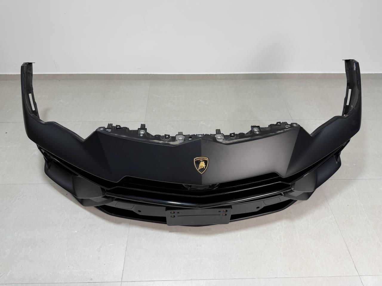 Lamborghini Urus Performante Front Bumper - Black Matte (Used) - photo 15