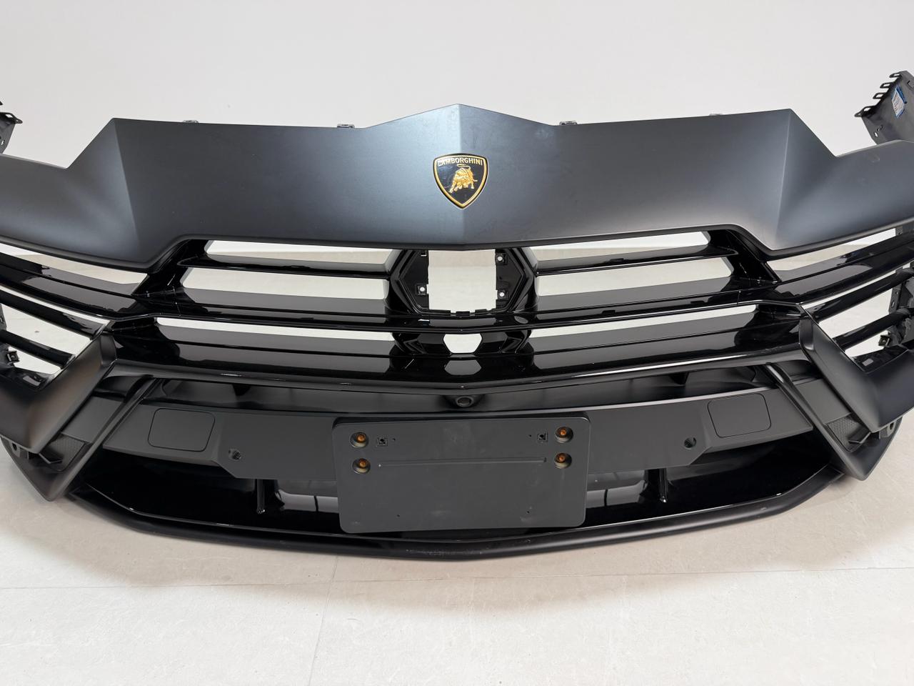 Lamborghini Urus Performante Front Bumper - Black Matte (Used) - photo 16