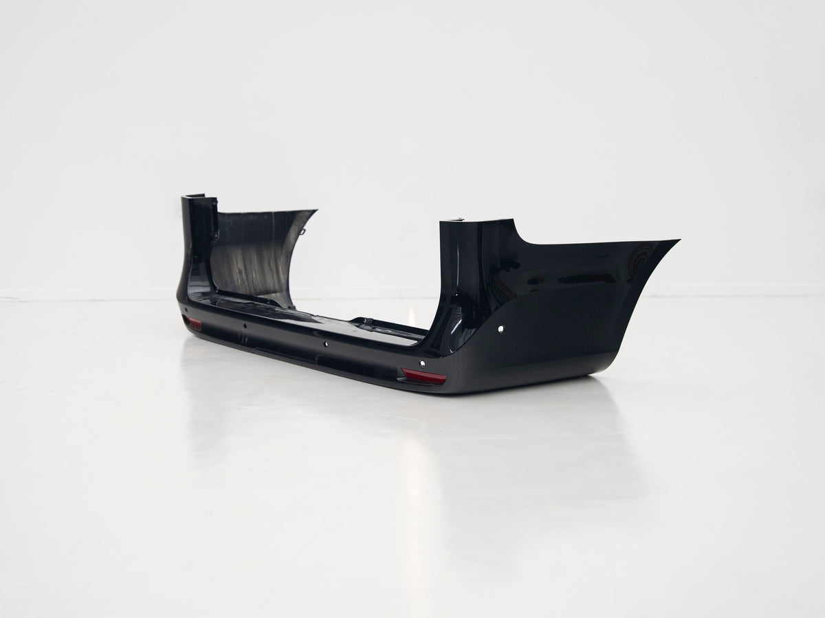Actual used Mercedes-Benz W447 bumper – DSC01982