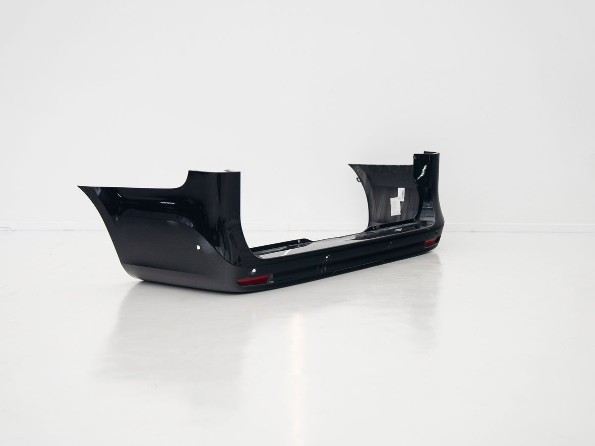 Actual used Mercedes-Benz W447 bumper – DSC01984