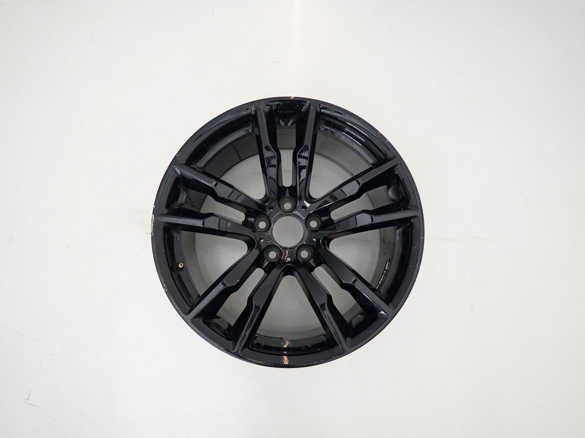 BMW 611M 20-inch front wheels, 10J — actual stock photograph