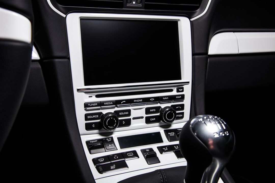 TECHART Interior Styling Package V — PCM and air-conditioning control panels for Porsche 911 991.1