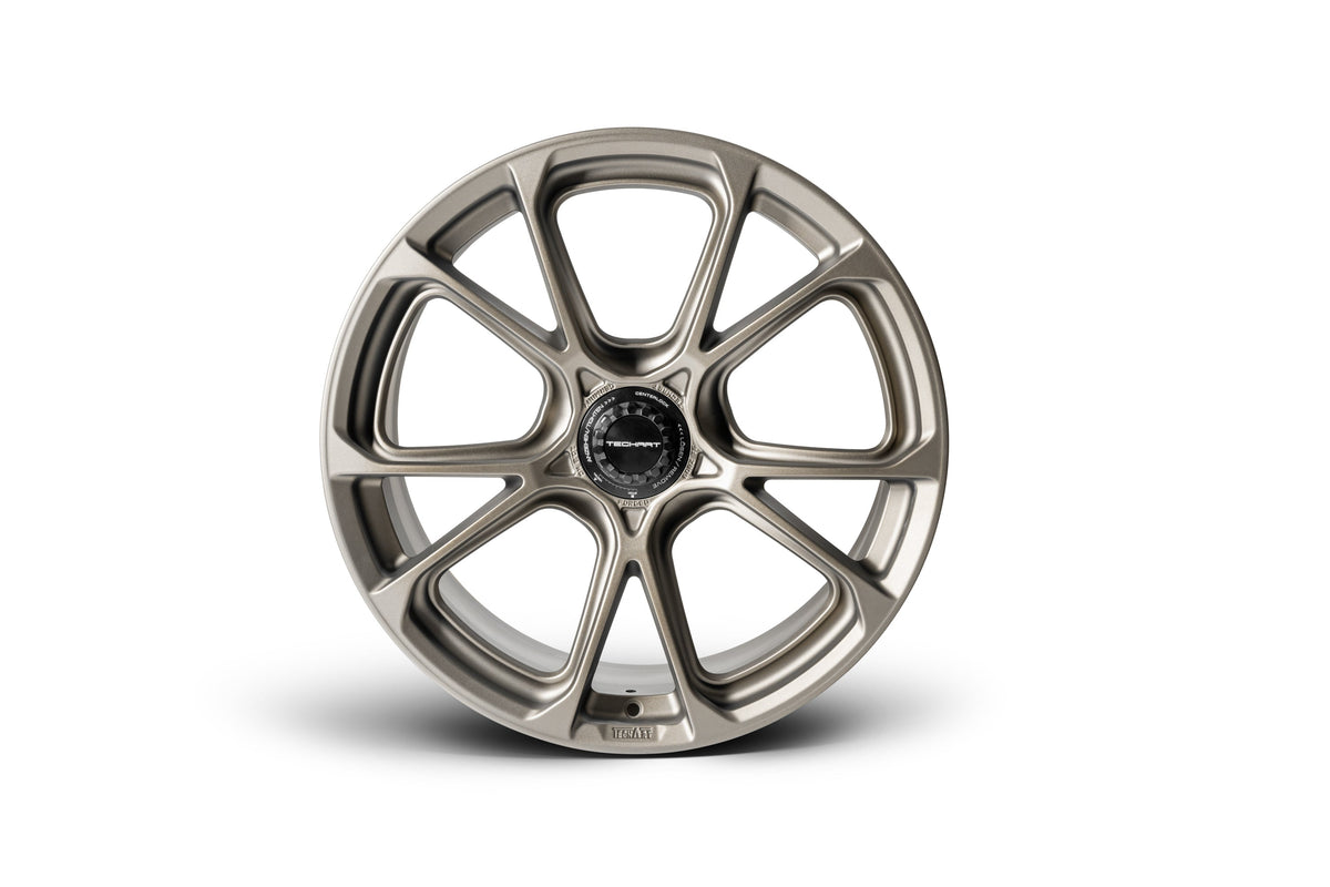 TECHART Formula VI 22-Inch Forged Wheel for Porsche Cayenne E3.1 / E3.2 — product view