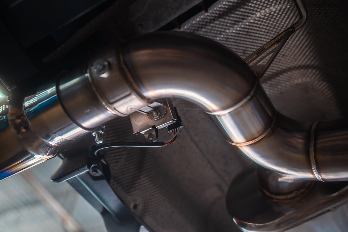 Valvetronic Designs - BMW F30 / F22 / F36 / F32 Valved Sport Exhaust System (Axleback) F chassis - BMW.F.VSES.BR.RC, BMW.F.VSES.BR.BRSH, BMW.F.VSES.BR.BRT, BMW.F.VSES.BR.BLK, BMW.F.VSES.BR.FC
