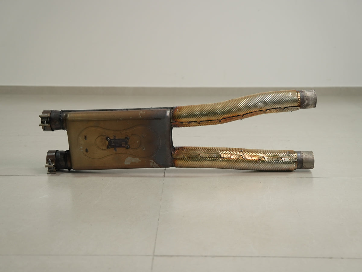 Ferrari Purosangue centre muffler — DSC00084