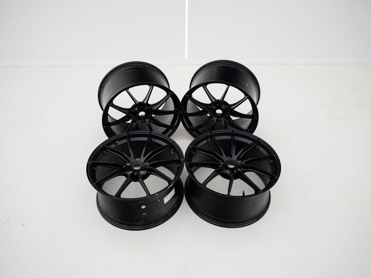 Ferrari 812 Superfast 20" Wheel Set - 313695 / 323605 / 323894 / 313696 / 323606 / 323895 - Used
