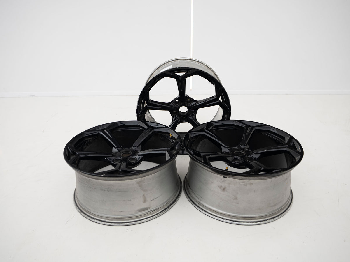 Lamborghini Urus 22" 3-Wheel Lot - 4ML601025K / 4ML601025M / 4ML601025N / 4ML601025L - Used