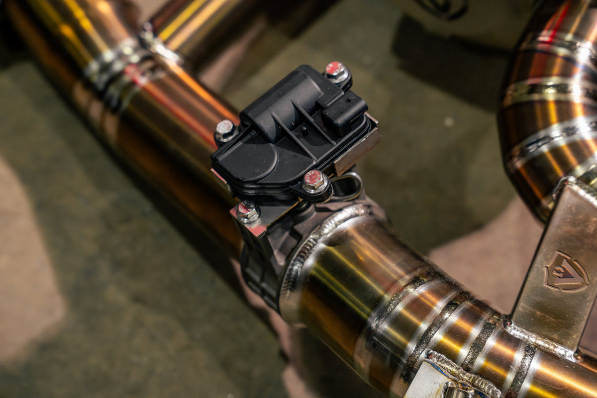 Valvetronic Designs - BMW G80/G82/G83 M3 / - BMW.G8X.M3.VSES.BR.RC, BMW.G8X.M3.VSES.BR.BRSH, BMW.G8X.M3.VSES.BR.BRT, BMW.G8X.M3.VSES.BR.BLK, BMW.G8X.M3.VSES.BR.FC, BMW.G8X.M3.VSES.TI.RC, BMW.G8X.M3.VSES.TI.BRSH, BMW.G8X.M3.VSES.TI.BRT, BMW.G8X.M3.VSES.TI.