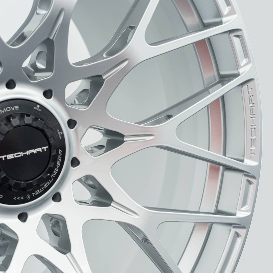 TECHART Formula IX Race wheel detail
