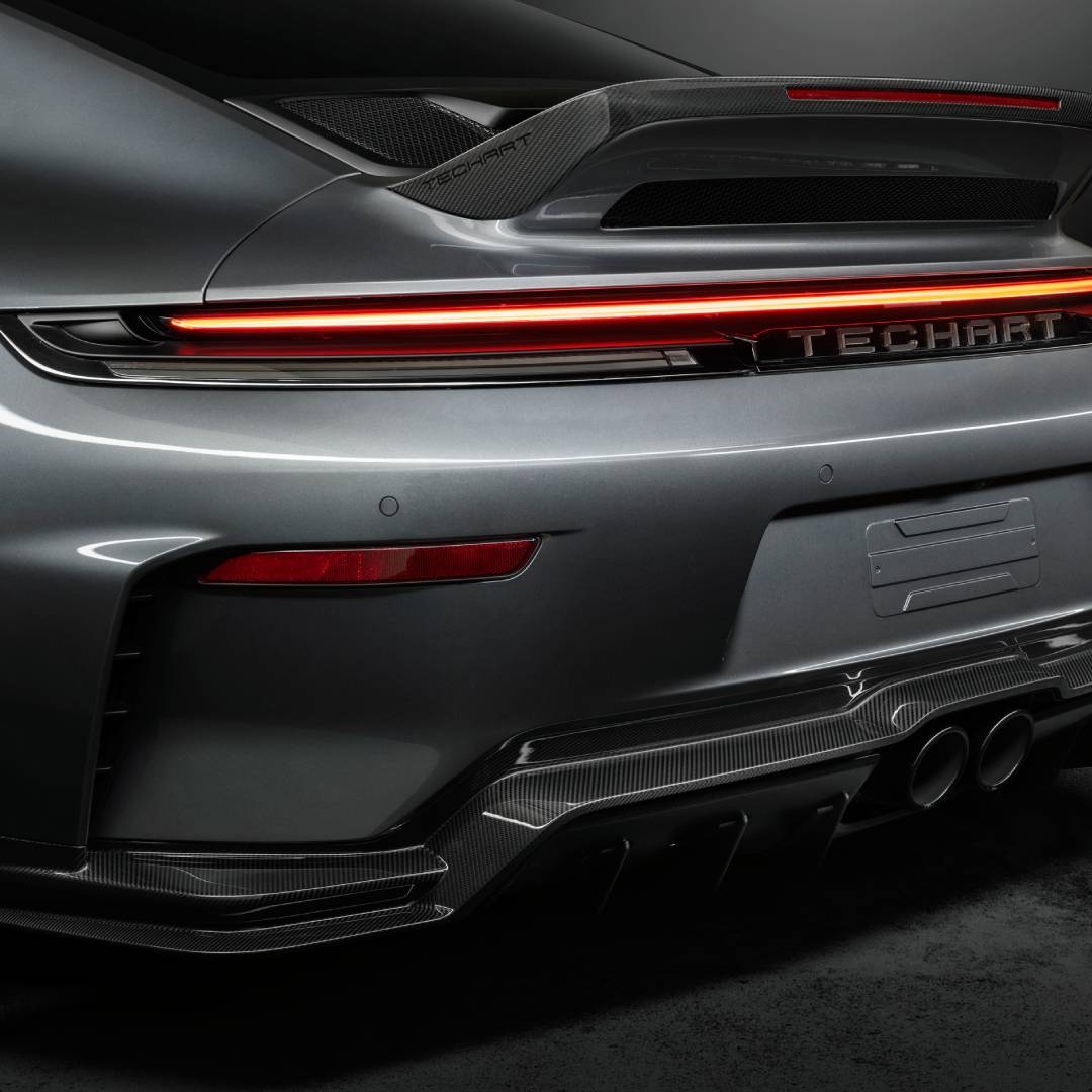 TECHART Rear Panel, Lower Part Carbon Glossy for Porsche 911 992.1 — product image