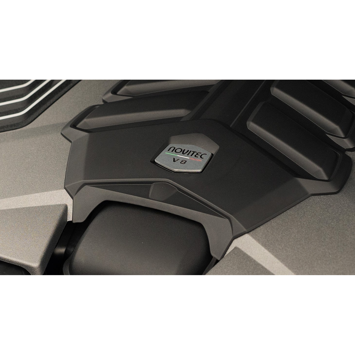 Engine Compartment Badge - Lamborghini Urus S & Performante - L1 333 01 - Novitec