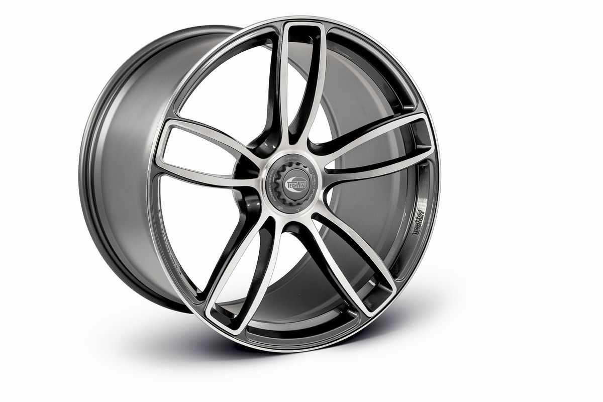 TECHART Formula IV Race center-lock wheel