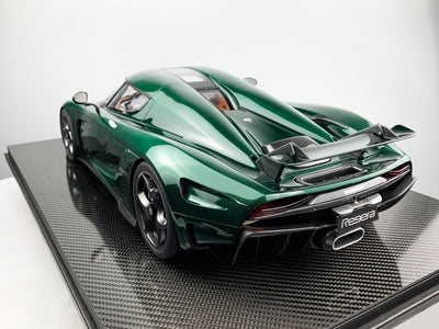 Koenigsegg Regera 1/8 - Carbon Green