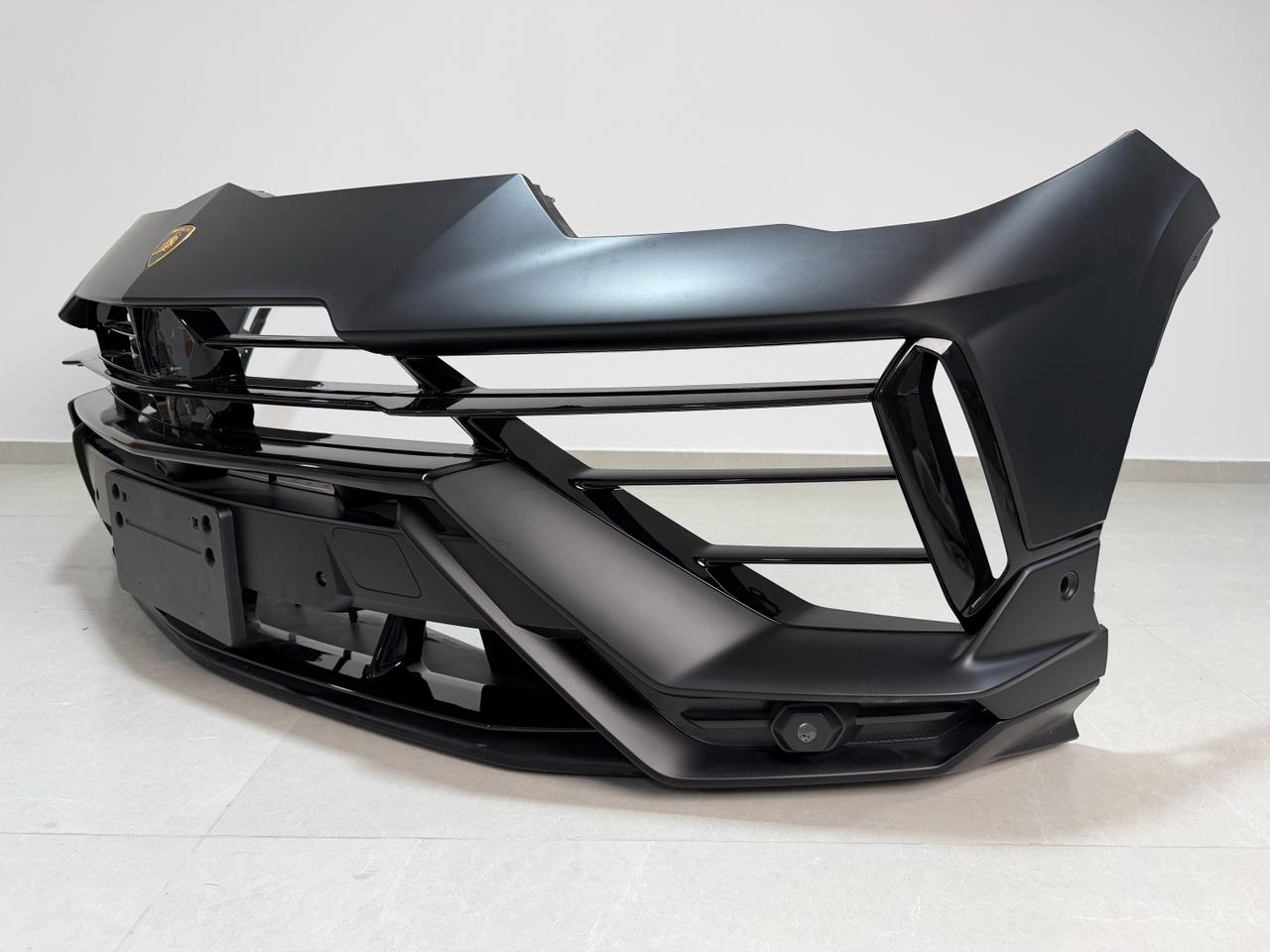 Lamborghini Urus Performante Front Bumper - Black Matte (Used) - photo 3