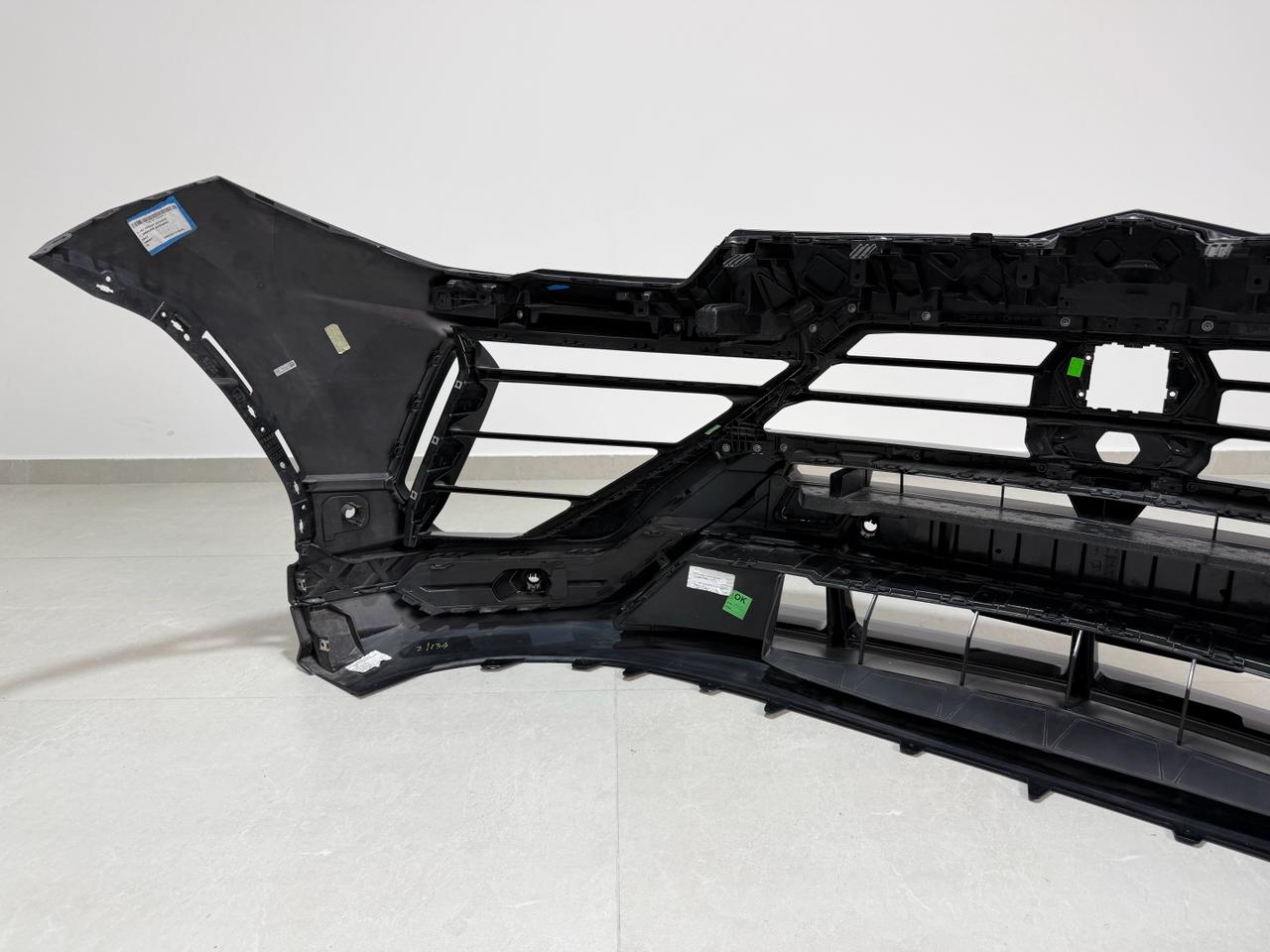 Lamborghini Urus Performante Front Bumper - Black Matte (Used) - photo 11
