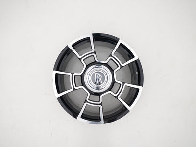 Used six-spoke black and machined wheel with RR centre cap