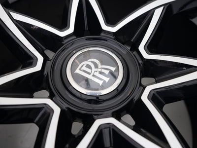 Used FFR-5 22-inch black and machined split-spoke wheel