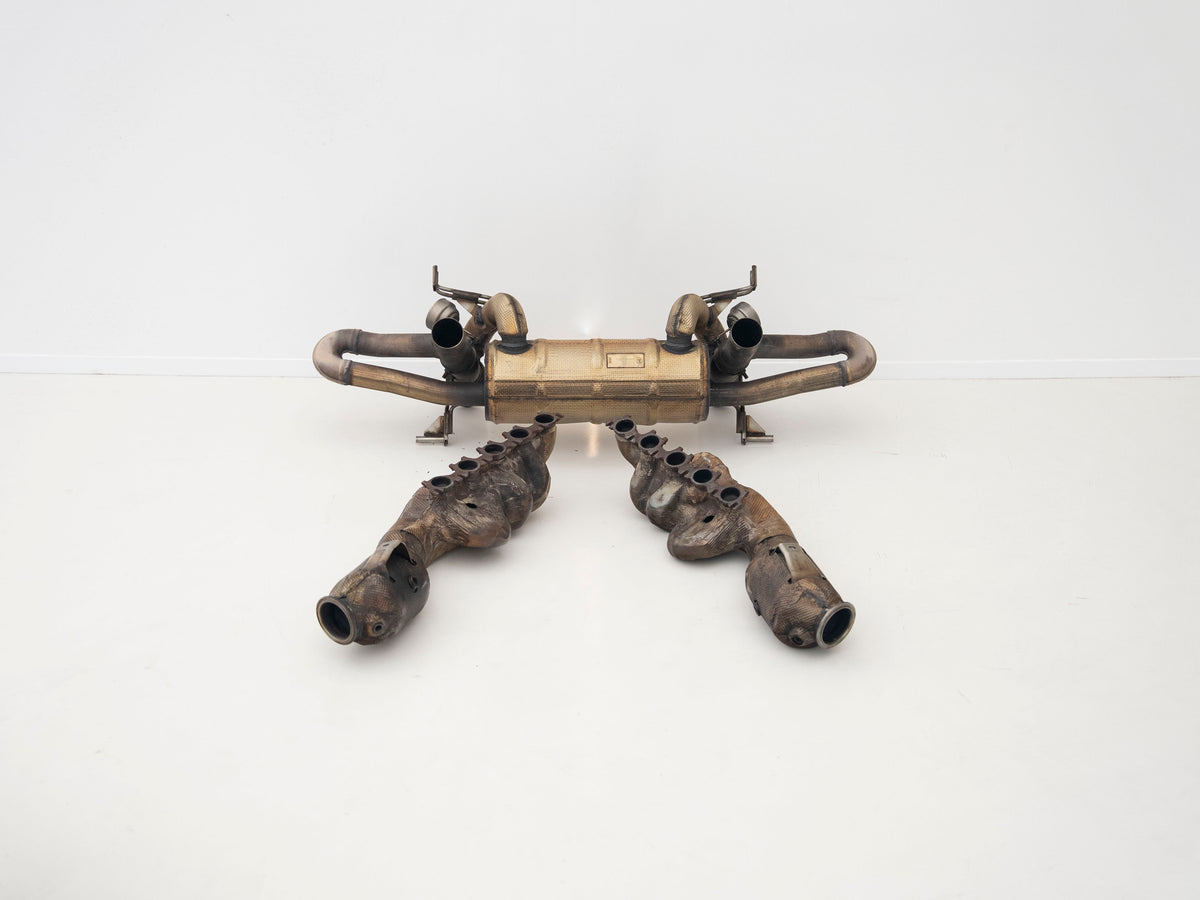 Actual used Lamborghini muffler and catalyst manifold set – DSC01952