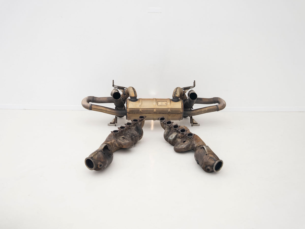 Actual used Lamborghini muffler and catalyst manifold set – DSC01953