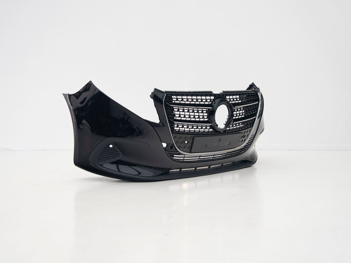 Actual used Mercedes-Benz W447 bumper – DSC01993