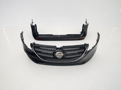 Actual used Mercedes-Benz W447 front and rear bumper set – DSC01996