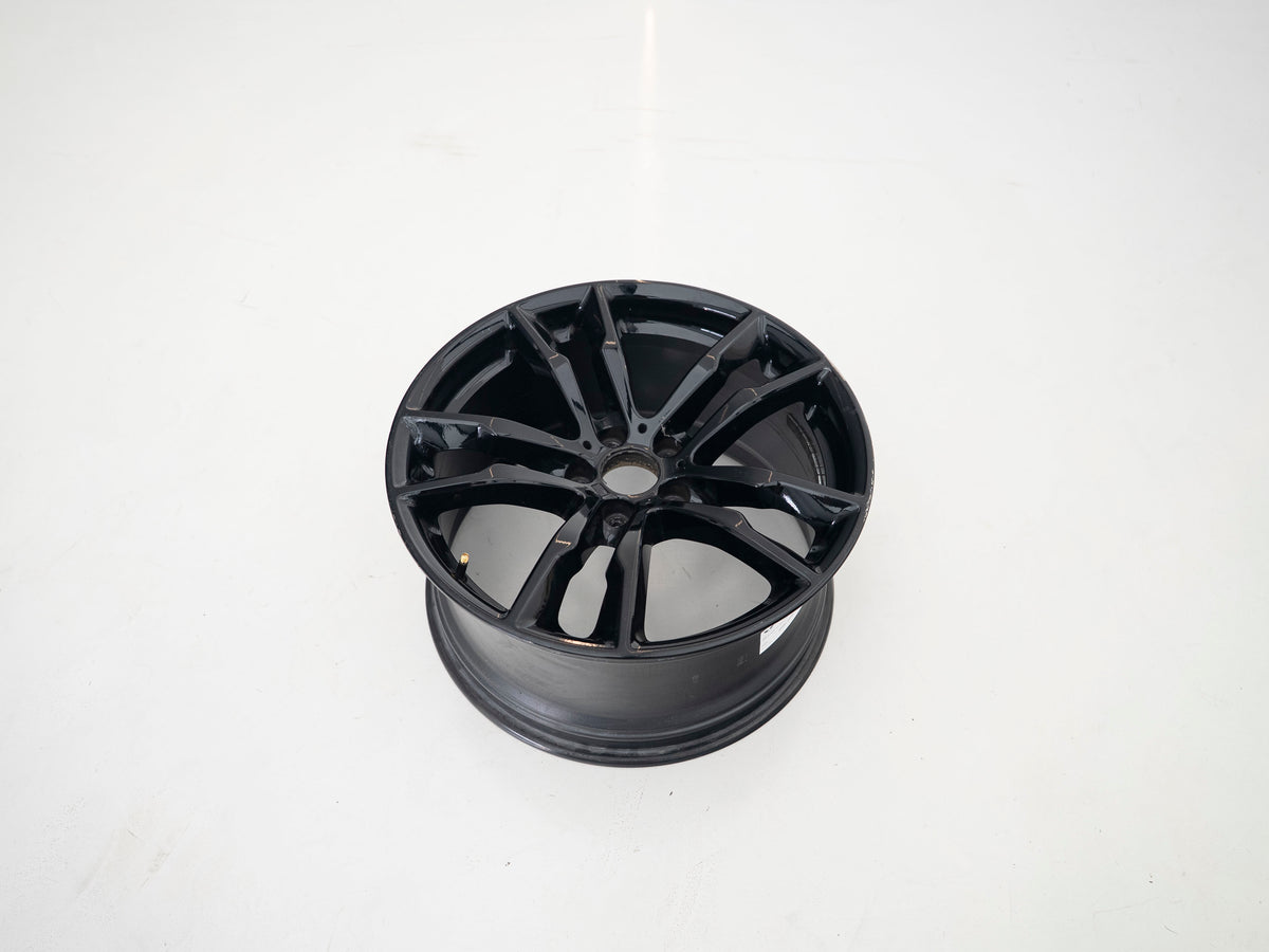 BMW 611M 20-inch front wheels, 10J — actual stock photograph