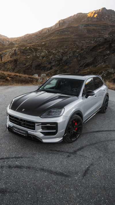 TECHART Aero Engine Hood for Porsche Cayenne E3.2 — installed view